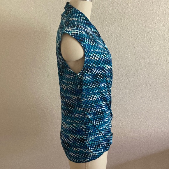 Chaus Blue and White Wrap Women's Sleeveless Blouse - Picture 3 of 8